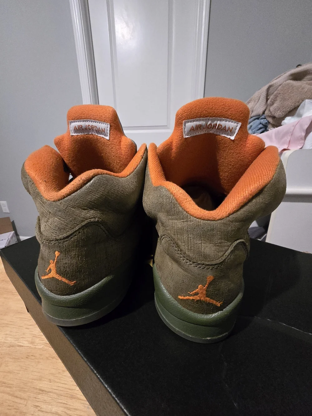 Nike Air Jordan V 5 Retro Army Olive Solar Orange Undftd DD0587-308 sz 7Y Men's